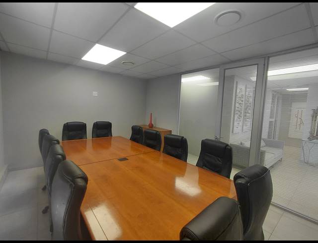 424M² OFFICE FOR SALE IN DAINFERN